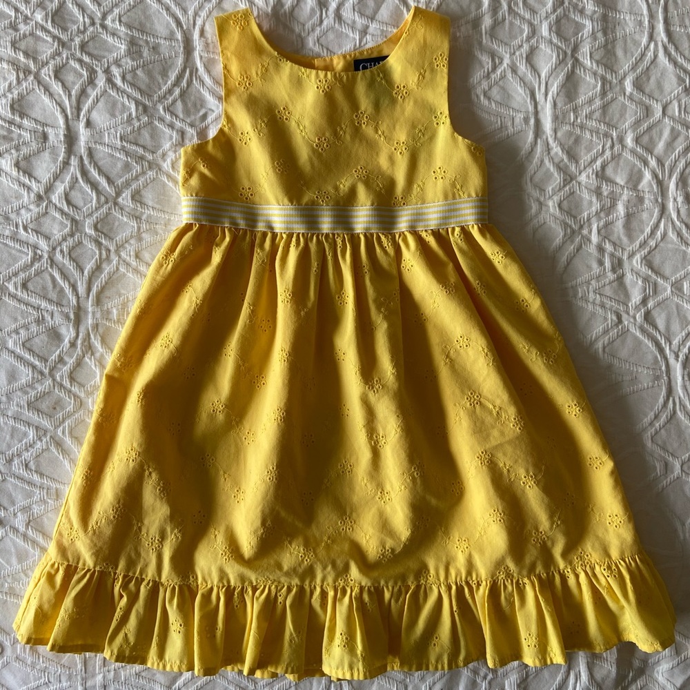 CHAPS Girls Size 5 yellow eyelet dress